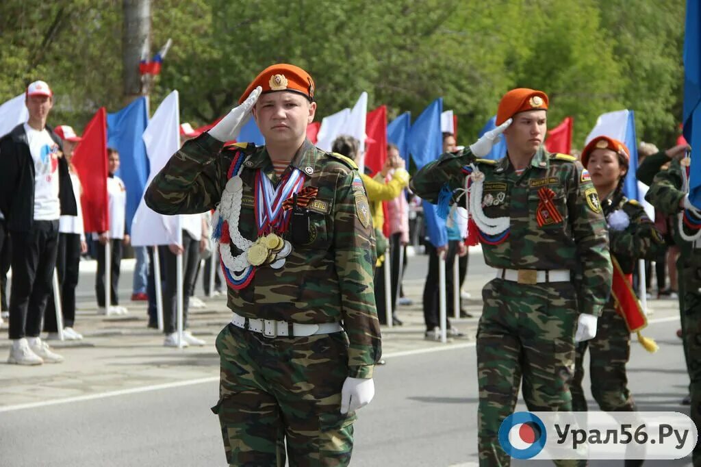 Парад 9 мая. Орск парад Победы 2017. День Победы парад. Парад Победы 2022 в Орске. Май 9 ru