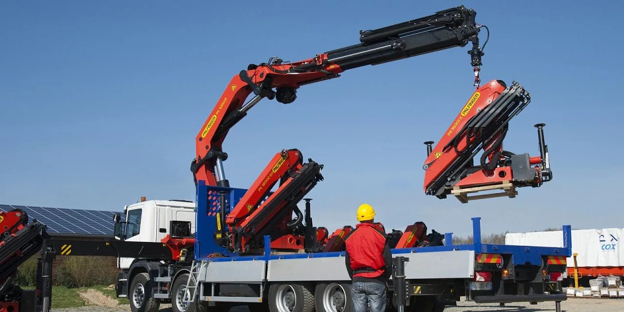 Palfinger pk 6500. КМУ манипулятор Palfinger. Кран КМУ Палфингер. Volvo Palfinger pk9000.