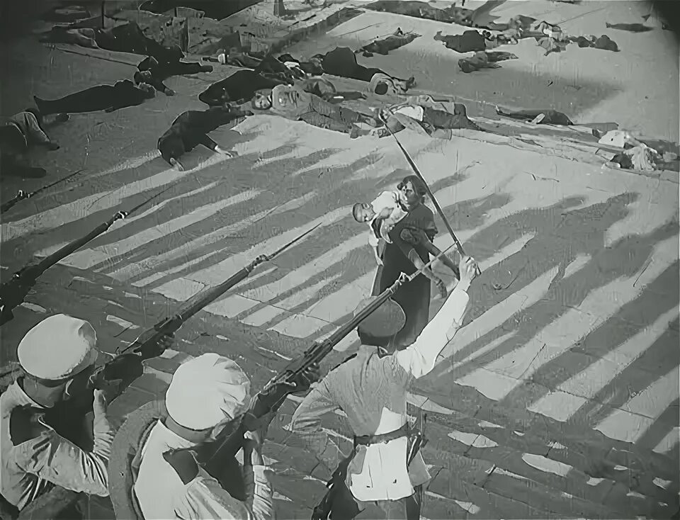 Броненосец потемкин кадры из фильма Броненосец "Потемкин" (1925, СССР, исторический / революционный): К бою! Владими