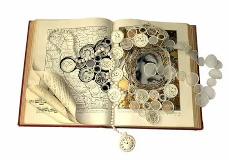 Коллаж из книг