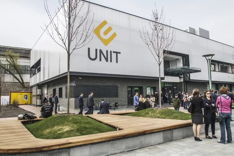 Unit 1 cities. Инновационным парком «Unit City». Школа Unit City. Юнит Сити Киев. Кампус гугл в силиконовой долине.