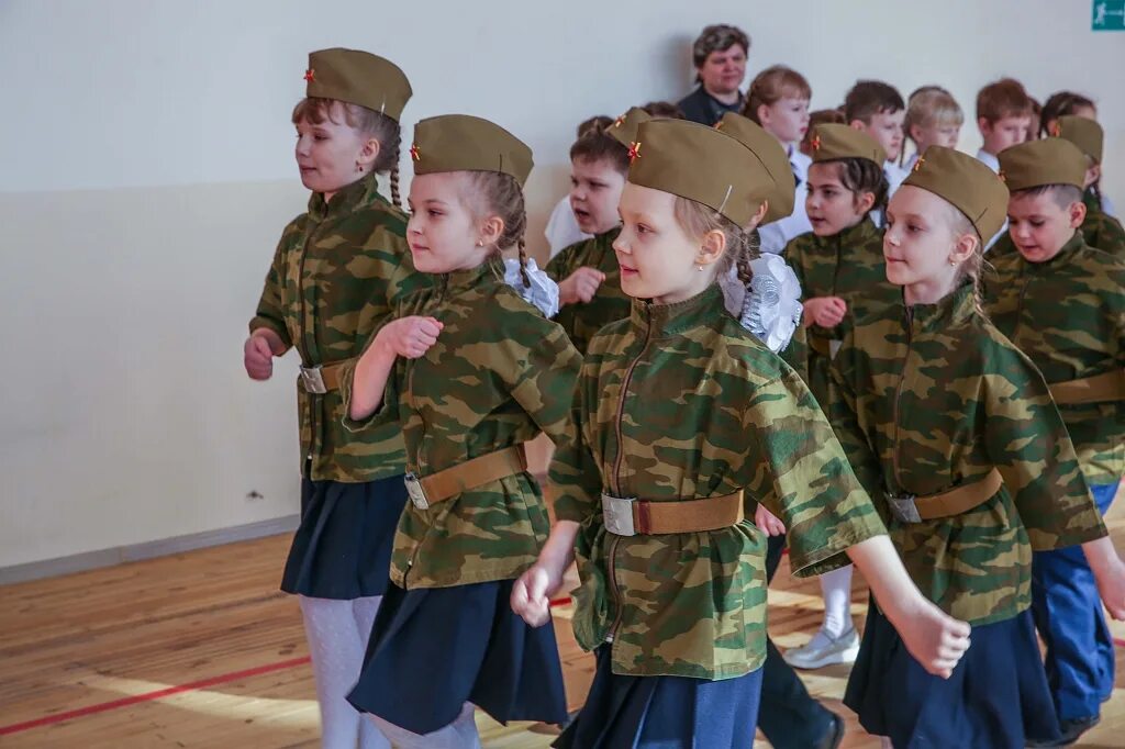 Строй песни для детей. Форма для детей на смотр строя. форма для конкурса строя и песни. строевой смотр в школе.
