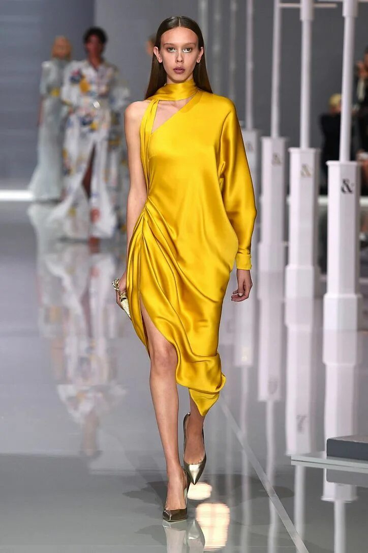 Платье модные 2019. Ralph &amp; russo весна-лето 2018. последняя коллекция ральф руссо. модные платья из шелка. стильные шелковые платья.