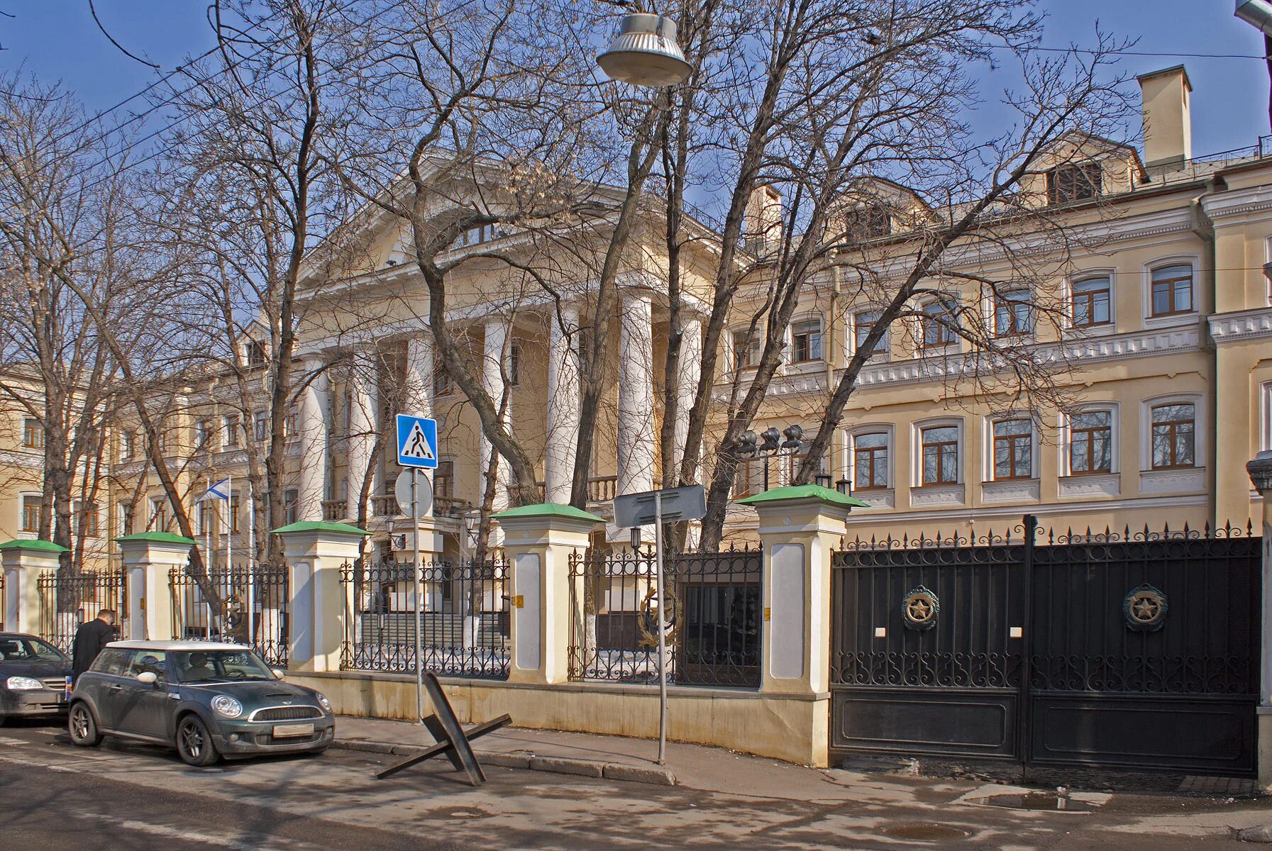 главная пер. палаты голицыных кривоколенный переулок 10. абрикосов дом потаповский переулок. хользунова 14 москва прокуратура. передний редуктор камаз 43118 евро 1.