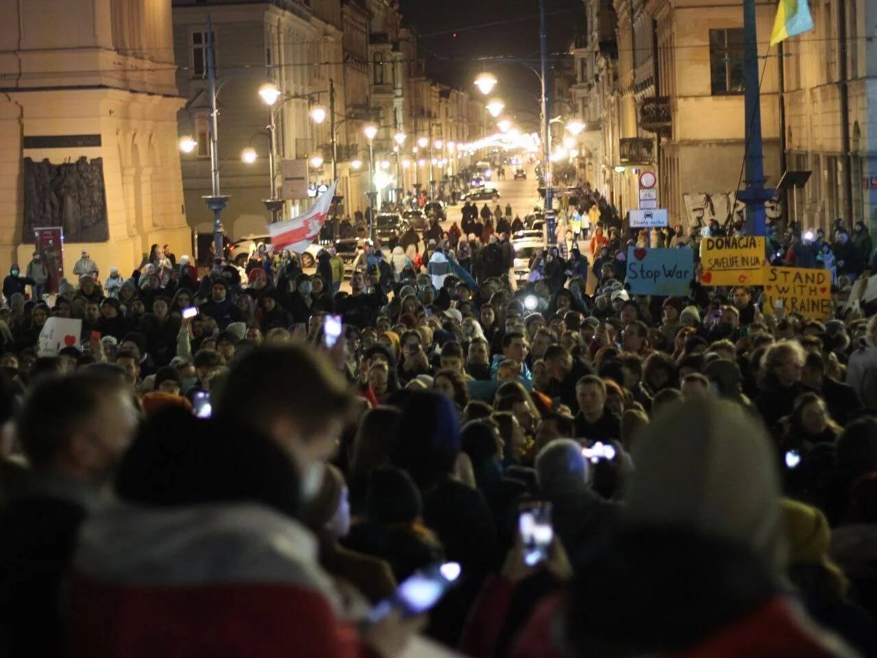 Ненавижу белоруссию. Протесты против войны с Украиной. Митинг в Польше. Митинг против.