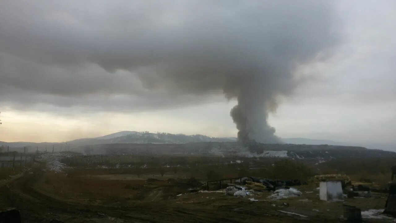 Мусорный полигон красноярск. Несанкционированные свалки в улан удэ. Полигон тбо улан-удэ. Полигон улан удэ вахмистрово. Полигон тбо улан-удэ вахмистрово.