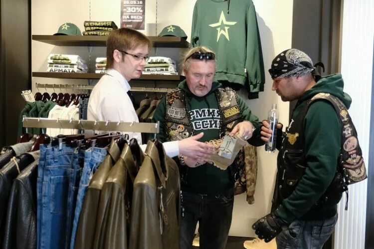 Army shopping. Army shopping. Армия россии магазин ростов. Магазин армия россии нижний новгород. Магазин военторг армия россии.