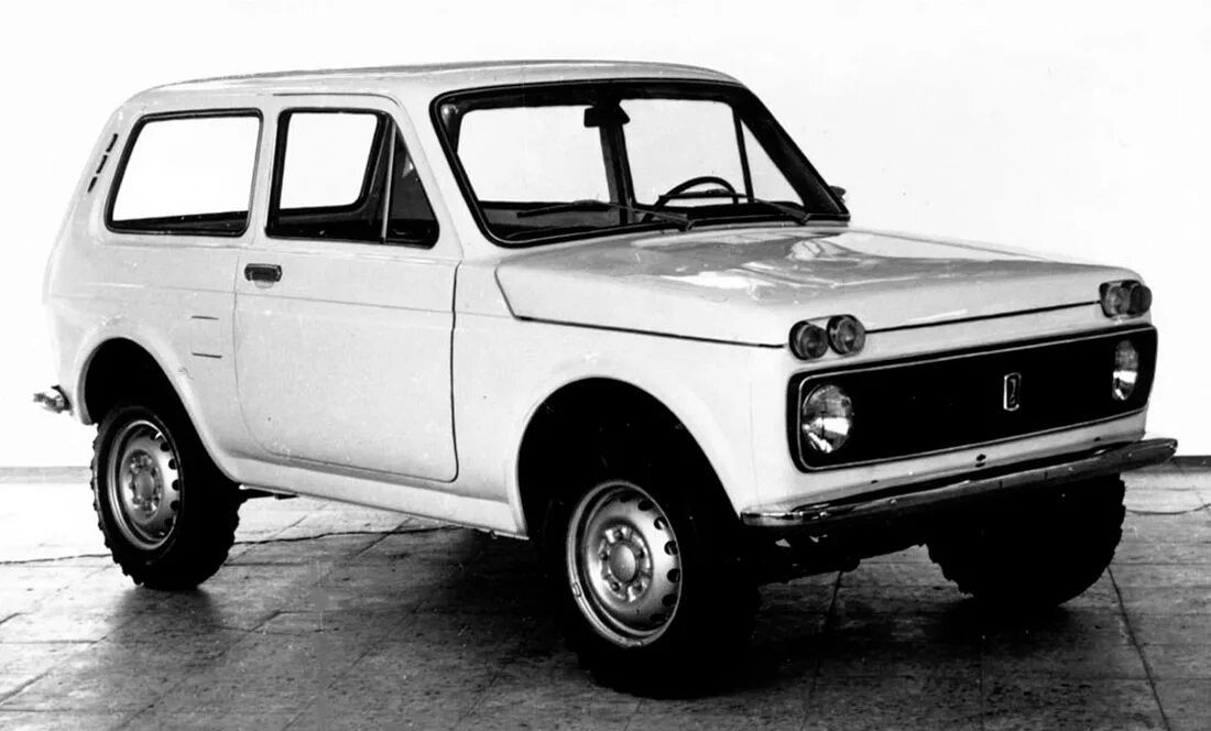 Нива трехдверка ваз 2121. Лада нива 2121 4х4. Ваз-21213 нива. Легковой автомобиль нива. Лада нива 21213.
