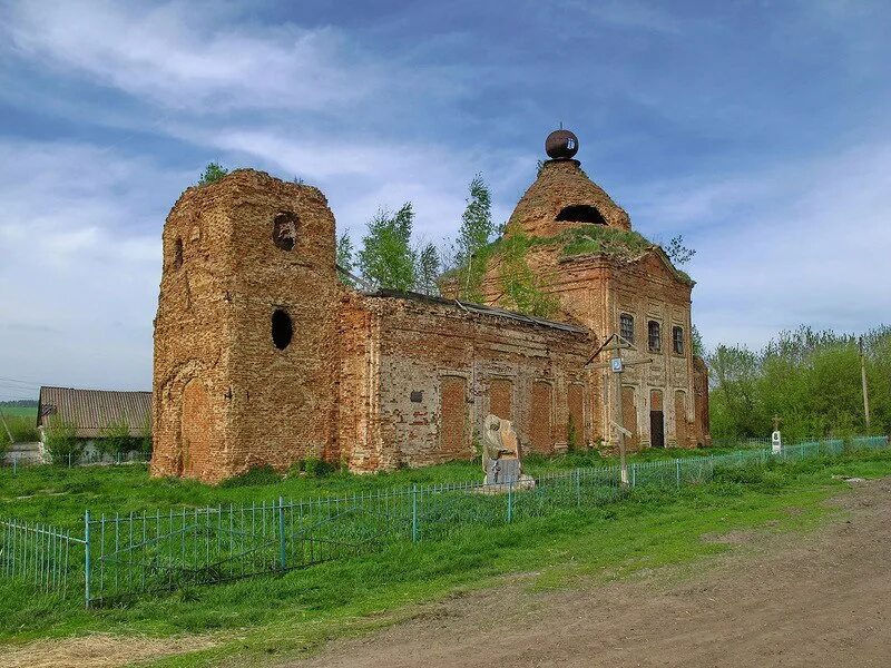 Сколько лет орловской области. Село Моховое Орловской области. Усадьба Шатиловых Моховое. Церковь в Голуне Орловская область. Моховое Орловская область Новодеревеньковский район.