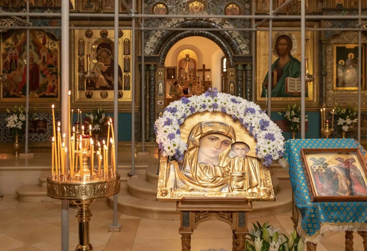 зачатьевский монастырь иконы. зачатьевский монастырь икона божией матери. зачатьевский монастырь иконы. иконы зачатьевского женского монастыря. милостивая икона божией матери в зачатьевском.