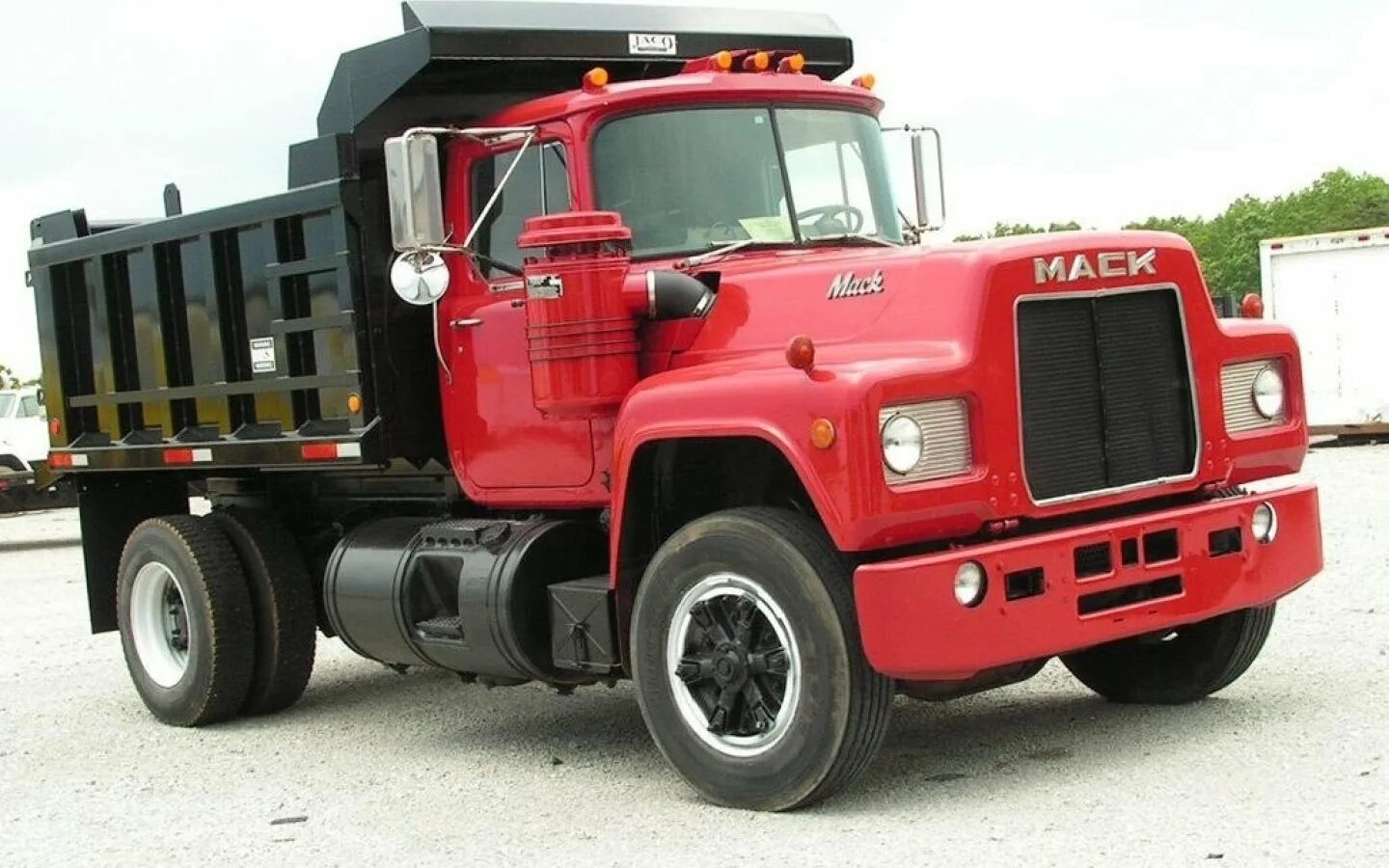 Маск машины. Самосвал мак/mack мак mack. Mack грузовик автопоезд. Mack грузовик безкапотник. Мак трак грузовик.