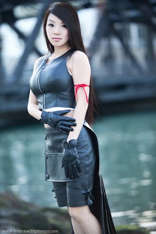 Tifa cosplay. Тифа Локхарт косплей +18. Cosplay рут Tifa. Косплей на Тифу из Final Fantasy. Тифа Локхарт косплей в платье.