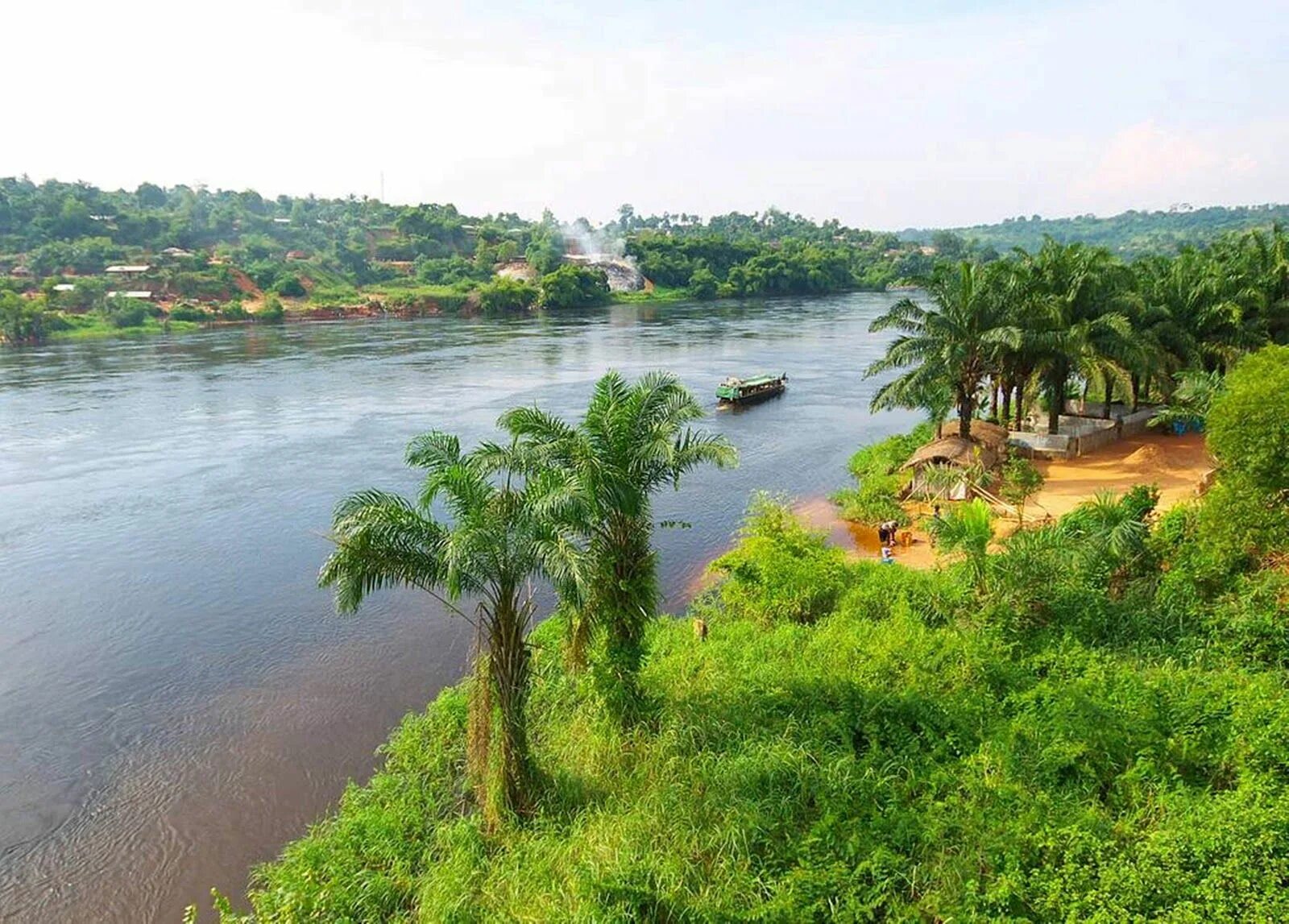 Africa river. Национальный парк Салонга в Африке. Демократическая Республика Конго. Демократическая Республика Конго река Конго. Демократическая Республика Конго природа.