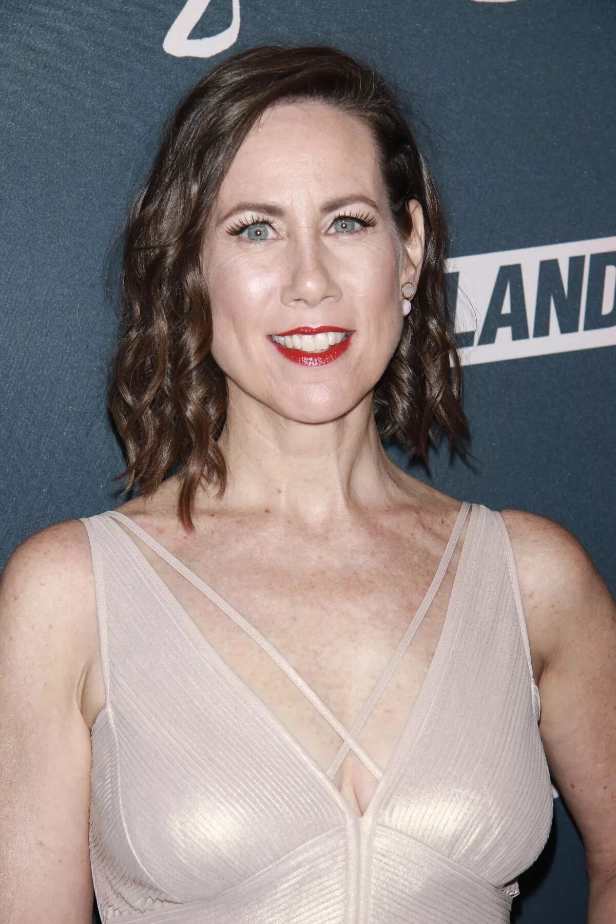 Мириан вилела. Мириам шор горячие. Мириам шор фильмы. Мириам шор. Мириам шор.