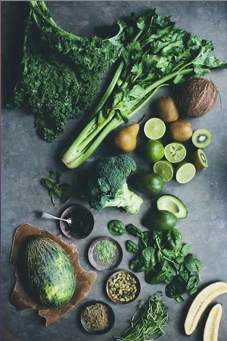 Зеленые продукты растительного. Здоровая пища. Здоровое питание овощи. Овощи и зелень. Овощи Эстетика.