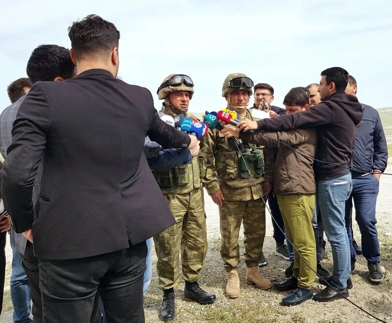 Хаккин аз новости азербайджана сегодня свежие. Азербайджан сейчас. Стрельба сегодня в Азербайджане. Криминал Азербайджана на сегодня последние. Азербайджанские новости.