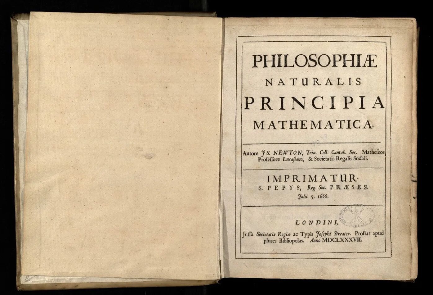 Ньютон математические начала натуральной философии. Математические начала натуральной философии книга. Книга Ньютона начала.