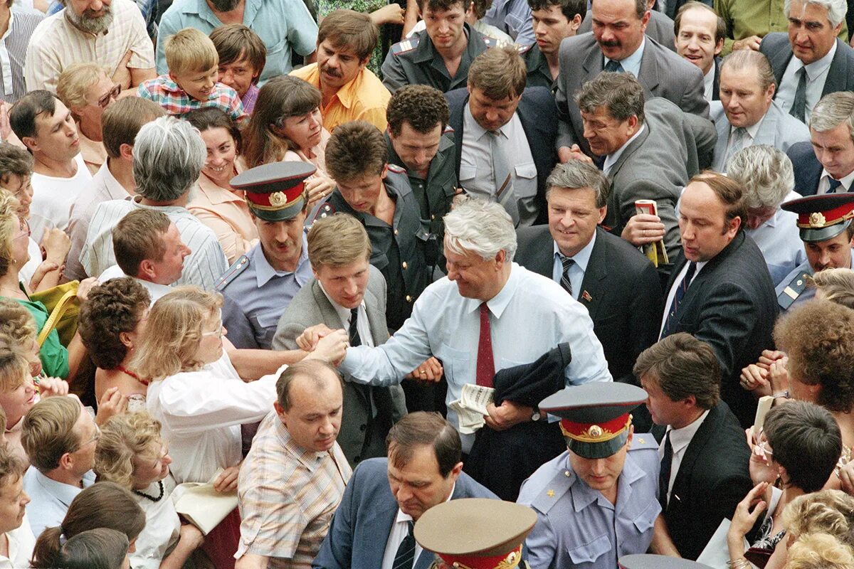 Политические события выборы. Ельцин 1991. Ельцин выборы 1996. Инаугурация Ельцина 1991. Ельцин 12 июня 1990.