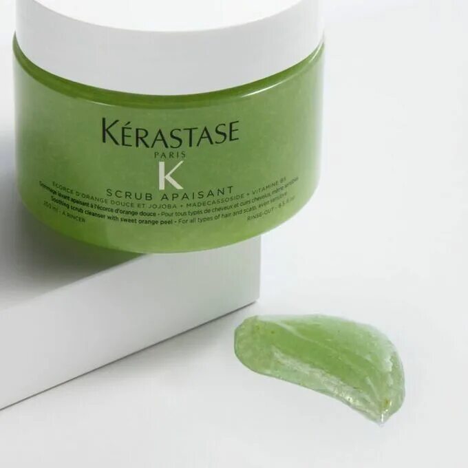 Лучший скраб пилинг для кожи головы. Скраб для кожи головы kerastase fusio-scrub. kerastase fusio scrub apaisant. керастаз пилинг для кожи головы. керастаз пилинг скраб.