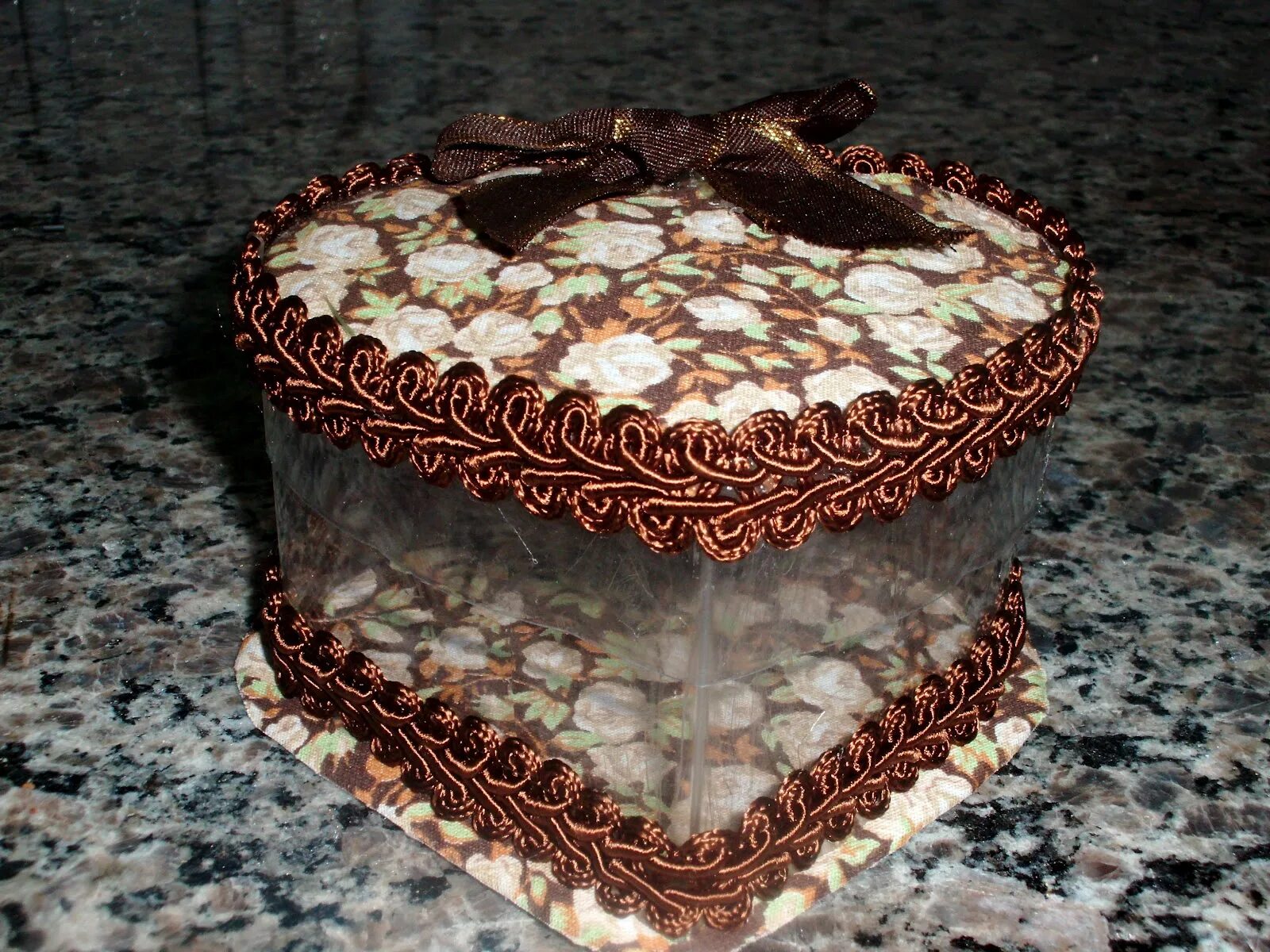 поделки из коробок из под тортов. поделки из коробок из под тортов. поделки из коробки из под торта. коробки для тортов. из коробки из под торта.