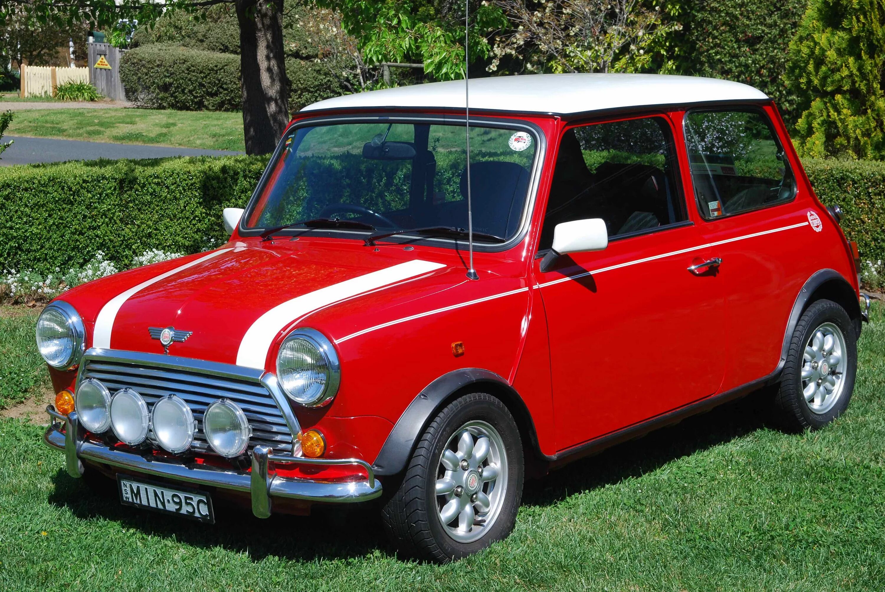 Английский машины купить. Mini Cooper 1959. Мини Купер 1960. Мини Купер 1950. Мини Купер 1980.