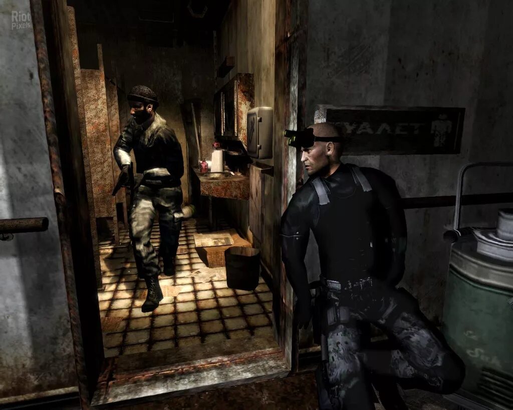 Скрыть игру том. Tom Clancy’s Splinter Cell: Double agent. Tom Clancy’s Splinter Cell: Double agent (2006). Splinter Cell Double agent ps3. Tom Clancy’s Splinter Cell: Double agent ps2.