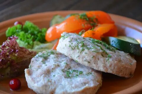 Рыбные котлеты с овощами