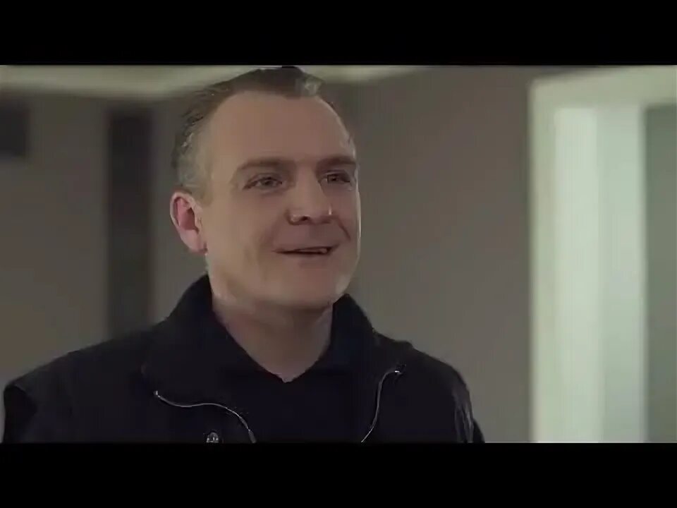 Грязные следы. Грязные следы. Грязный отпечаток. Грязные следы. След грязная история.