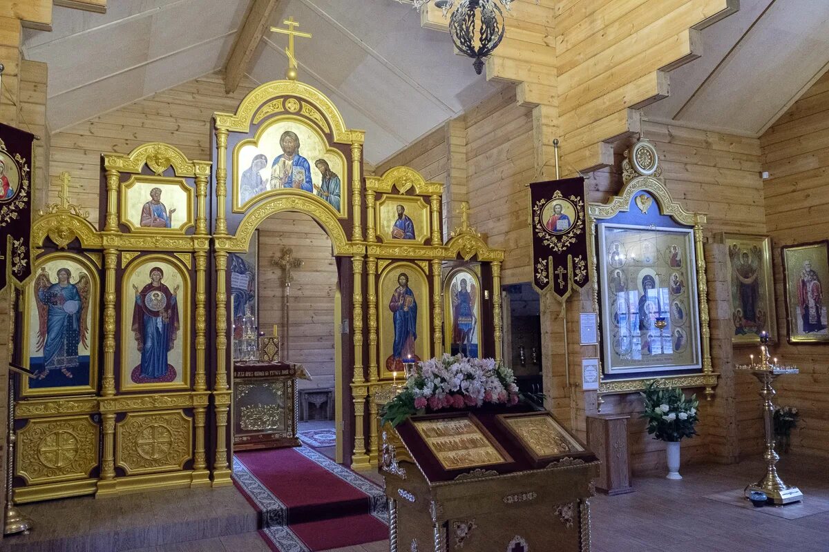 церковь ул. верхнехавский район воронежской области. алое поле храм александра невского. свято-троицкий и александро-невская церковь в челябинске. церковь ул.