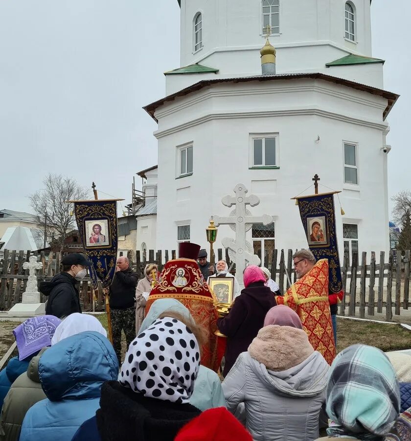 Богослужение на Пасху. Армянская православная Церковь Пасха 2024. Пасха в 2024 году в Беларуси. Пасха в этом году. Сколько осталось до пасхи 2024 года