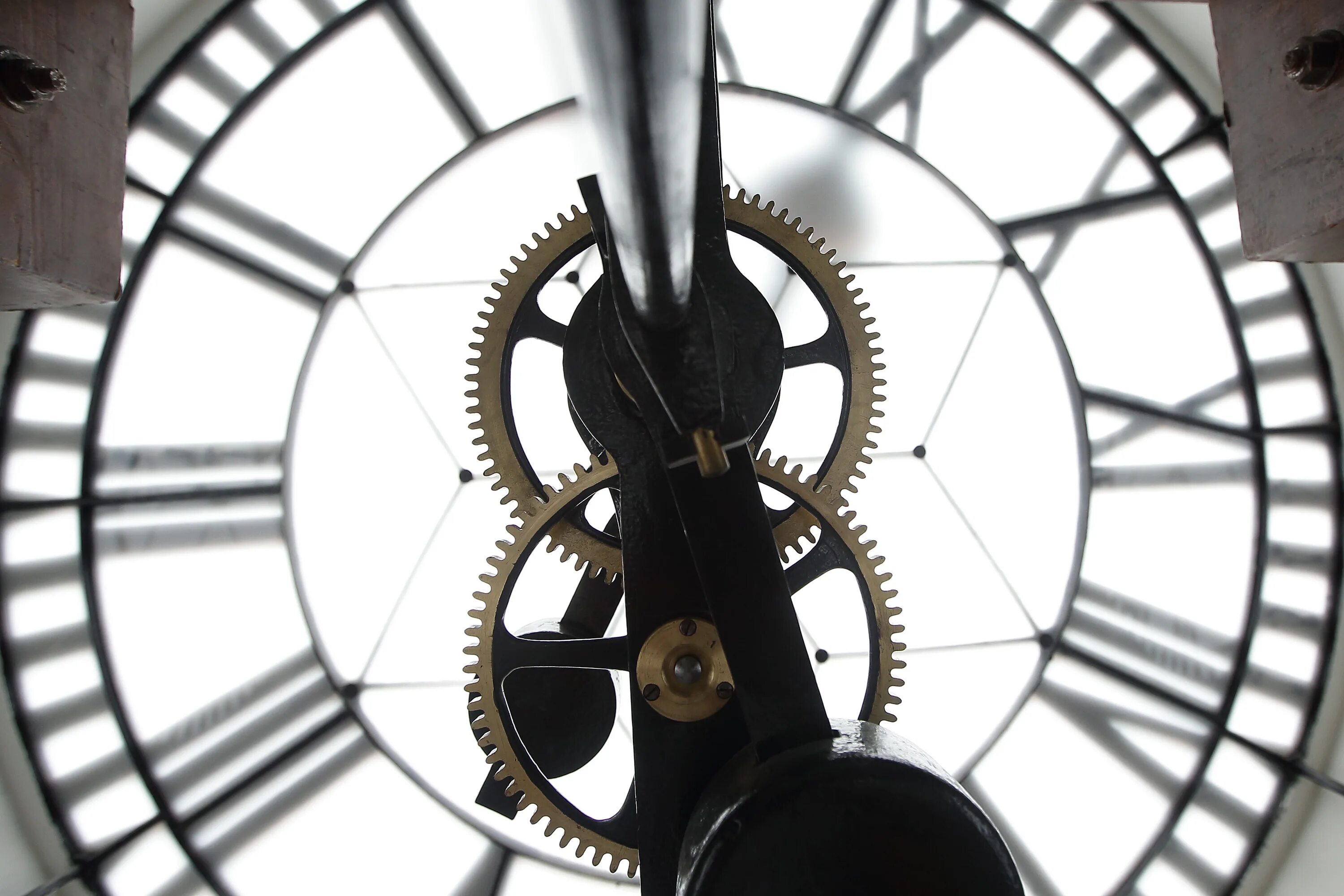 Механизмы нового времени. Механические часы. Первые механические часы. Первые механические башенные часы. Механизм часов.
