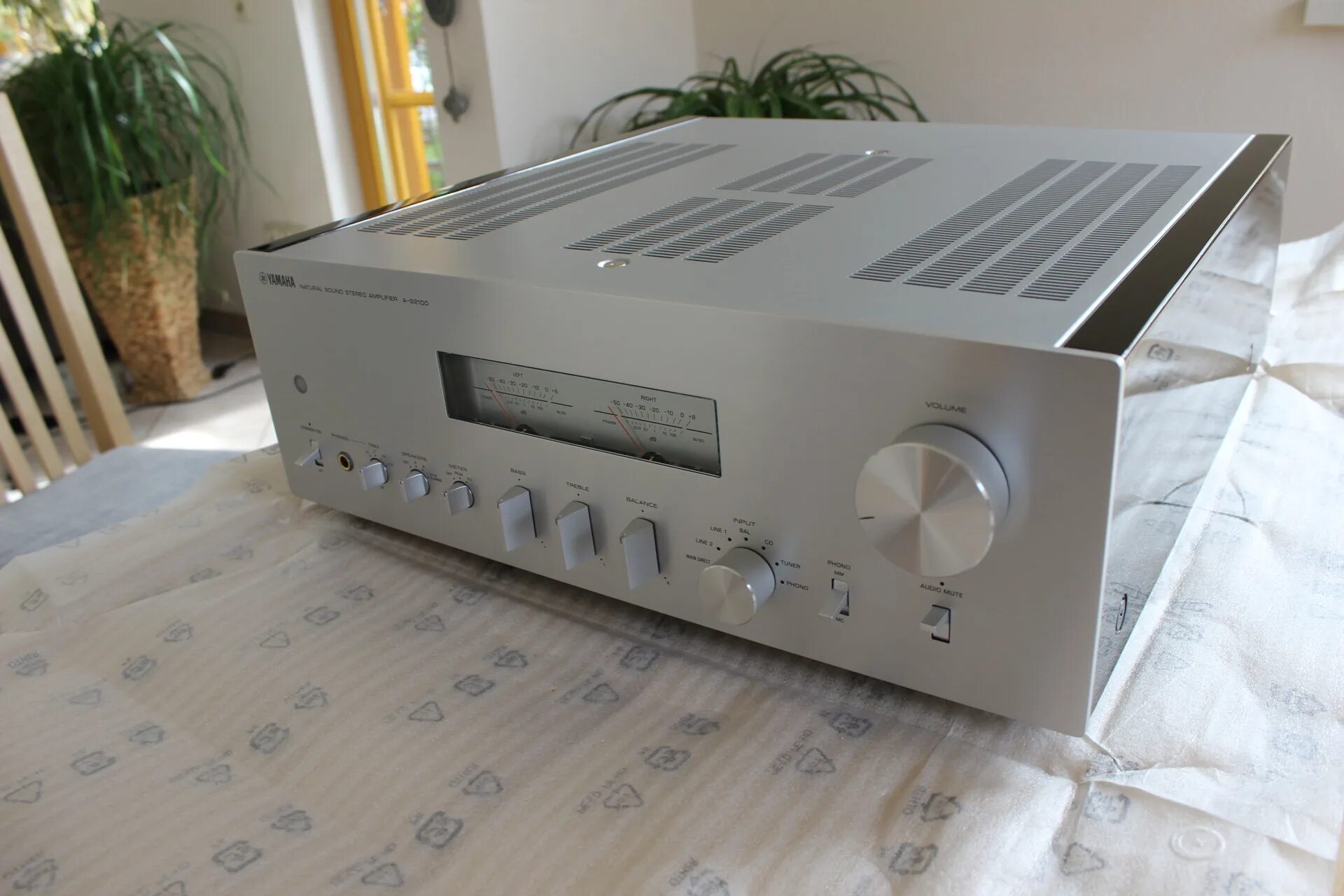 Classe delta ssp-300. Музыкальный центр aiwa xr-avh1200. Форум 2100. Yamaha a-s1200. Ямаха a-s 1000 усилитель.