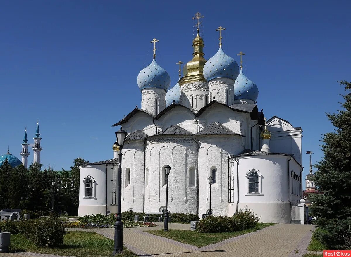 Русская церковь 14 век. Благовещенский храм 16 века Казань.