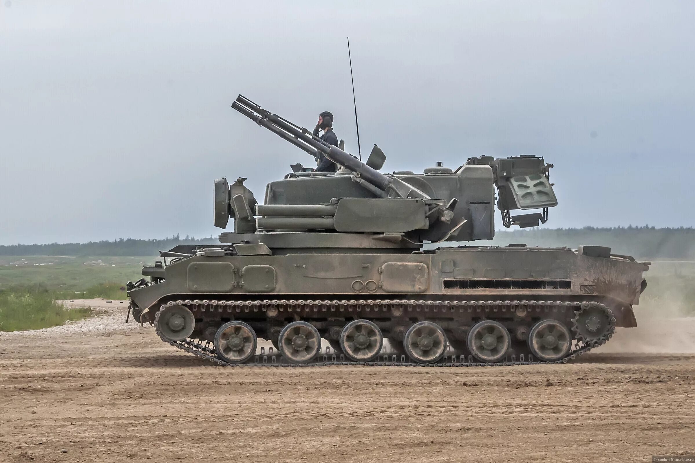 Зенитного комплекса тунгуска. Зсу 2с6м тунгуска. Тунгуска-м1 зенитный пушечно-ракетный комплекс. Зпрк 2с6 тунгуска. 2к22м1 «тунгуска-м1».