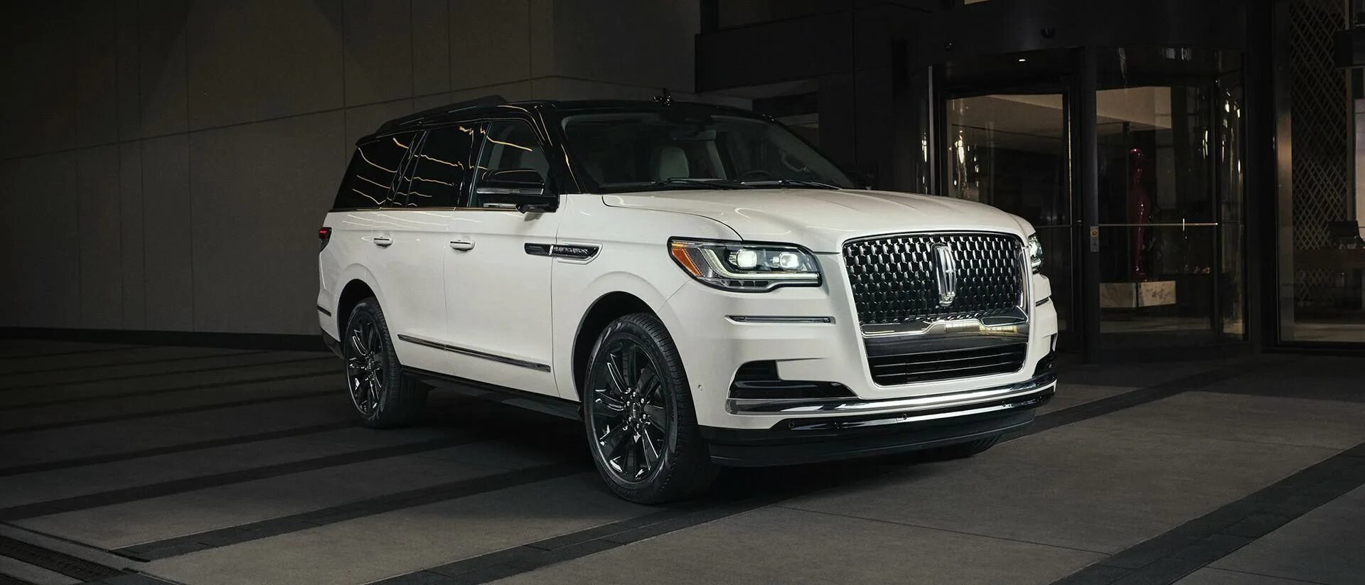 Lincoln navigator 2025. Lincoln navigator 2025. линкольн джип 2025. новый линкольн навигатор 2025.