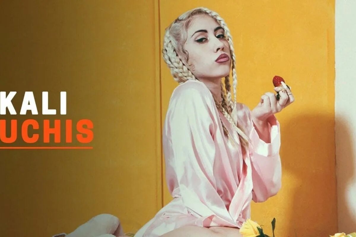 Кали учис. Kali Uchis kali Uchis. Kali Uchis - Isolation (2018). Kali Uchis Tyler the creator.