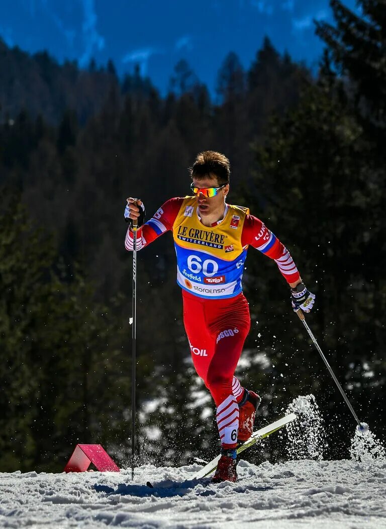 Лыжный спорт спортсмены. Engadin skimarathon. Беговые лыжи вид спорта. Лыжный спорт спортсмены. Лыжные гонки.