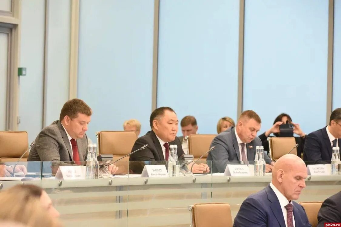 Поддержка участников спецоперации. Единый стандарт региональных мер поддержки. Единый стандарт региональных мер поддержки. Фонд защитники отечества. Единый стандарт региональных мер поддержки.