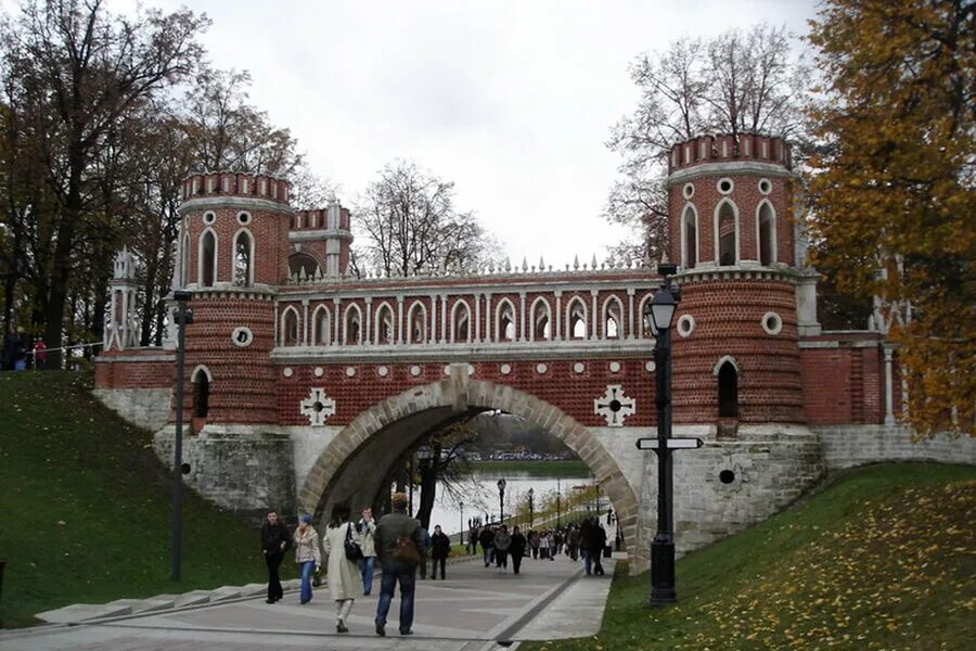 Погода район царицыно. Царицыно район Москвы парк. Волжская Царицыно. Население Царицыно. Царицыно Москва население.