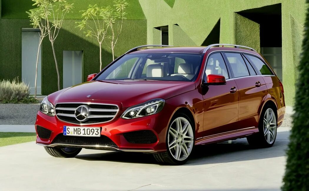 Ищем общий знаменатель у разных версий модели Mercedes E-Class - ДРАЙВ