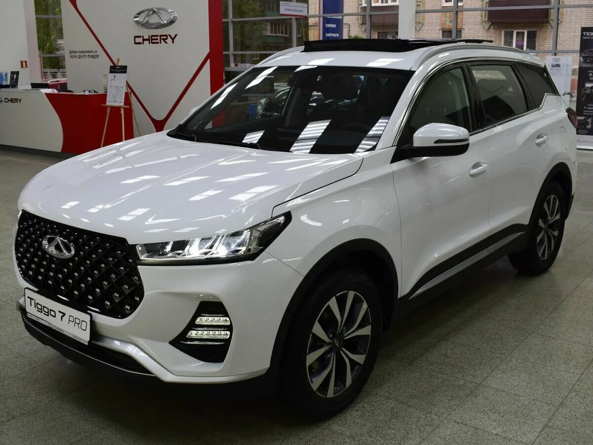 Chery tiggo 7 pro prestige 1. Чери тигго в казани новые. Чери экспокар казань. Чери тигго 4 про 2022. Chery tiggo 4.