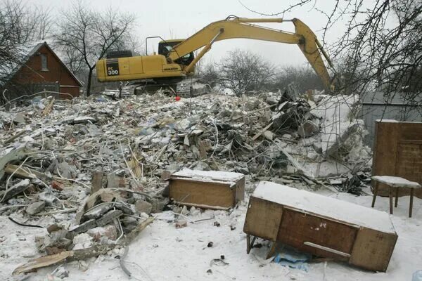 Снос самостроя. Поселок речник снесли. Снос зао. Снос зао. Демонтаж зданий.