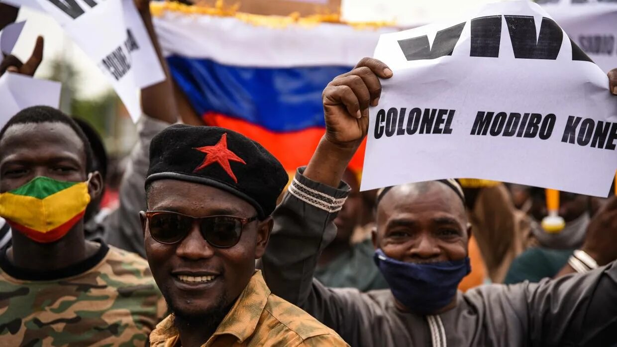 Митинги в Африке за Россию. Митинг в поддержку России в Африки. Пророссийские демонстрации в мали. Власти мали.