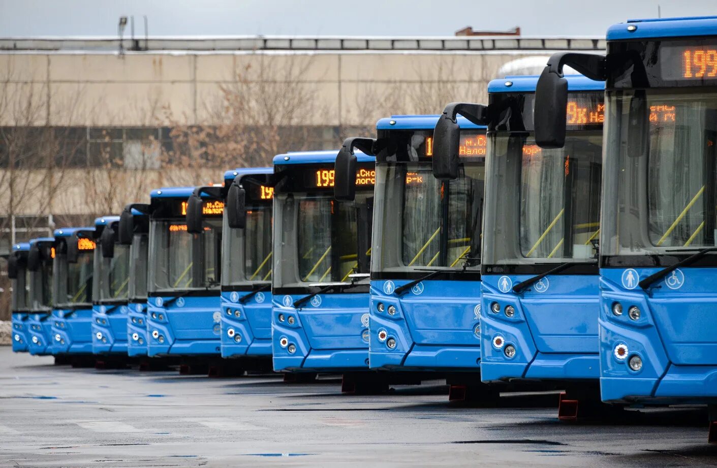 Гпт автобус. Автобусный парк мосгортранс. государственное унитарное предприятие мосгортранс. мосгортранс 17 автобусный парк. гуп мосгортранс автобусы.