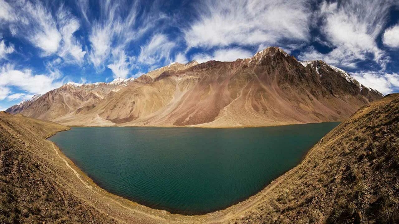 Chandratal Lake Himachal. Талое озеро. Озеро Толука. Lakes in Himachal. Известное озеро 7 букв