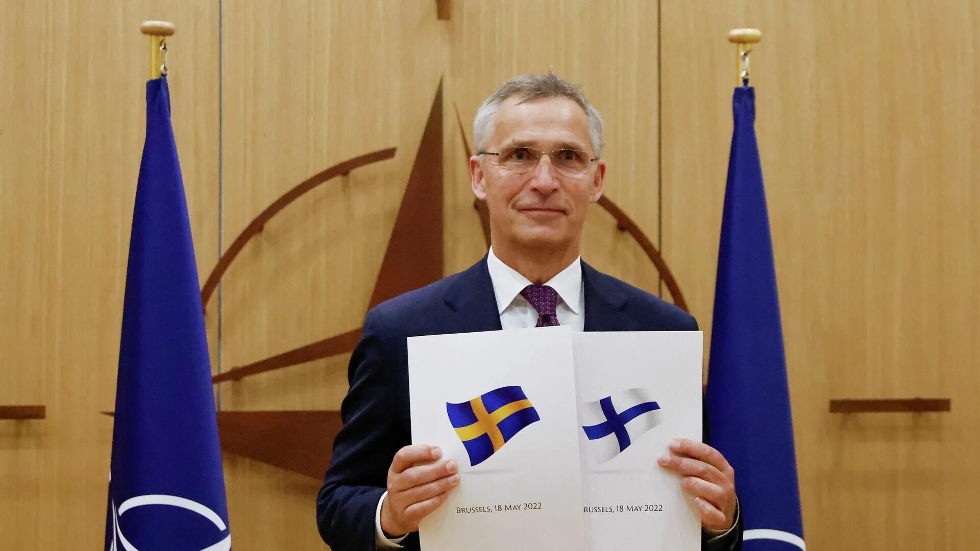 Йенс Столтенберг 2022. Швеция и Финляндия вступление в НАТО. Швеция в НАТО 2022. Генеральный секретарь НАТО.