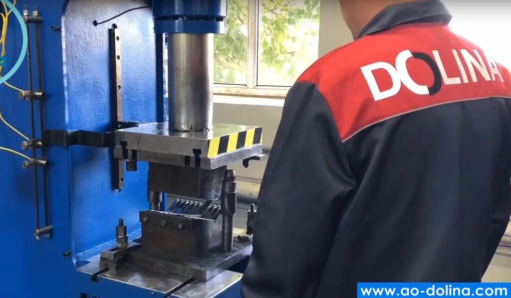 Пресс гидравлический нр-160. Вертикальный гидравлический пресс yq32 200т. Гидравлический пресс. Гидравлический станок п472. Где применяется пресс.