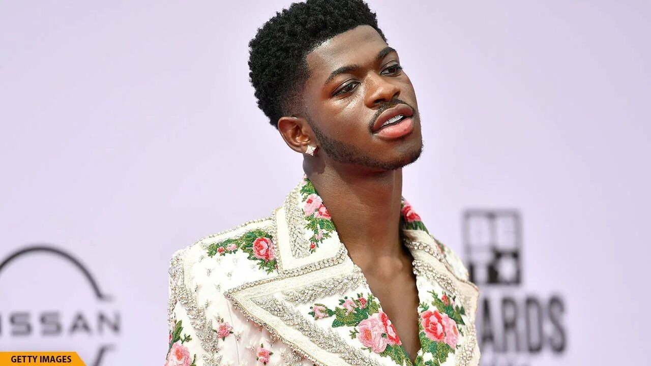 Lil nas x в платье. Лил нас их. Монтеро lil nas x. Lil nasx montero. Nas рэпер.
