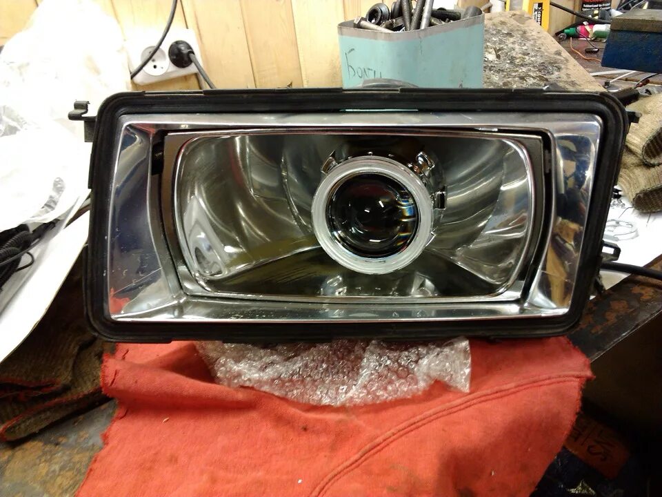 Фары audi 80 b3. Линзовые фары на ауди 80. Моноблоки audi 80 b4. Моноблоки ауди 80 с линзами. Ауди 80 линзы.
