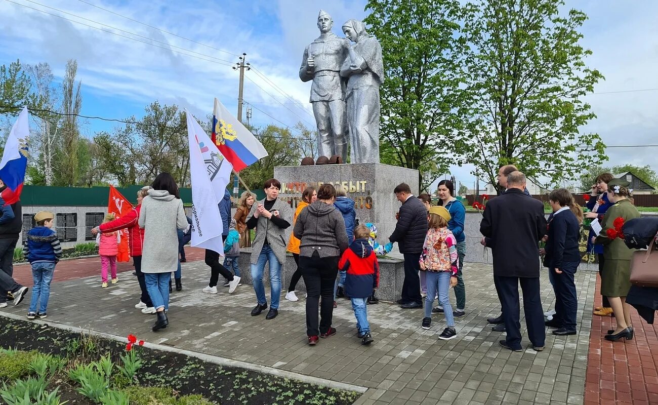 Тос победа. Памятники посвященные войне в якутске. тос патриот. памятники павших в годы великой отечественной войны 1941-1945 гг. памятники посвященные войне 1941-1945 в екатеринбурге.